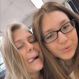 Meet your Posher, Hailee